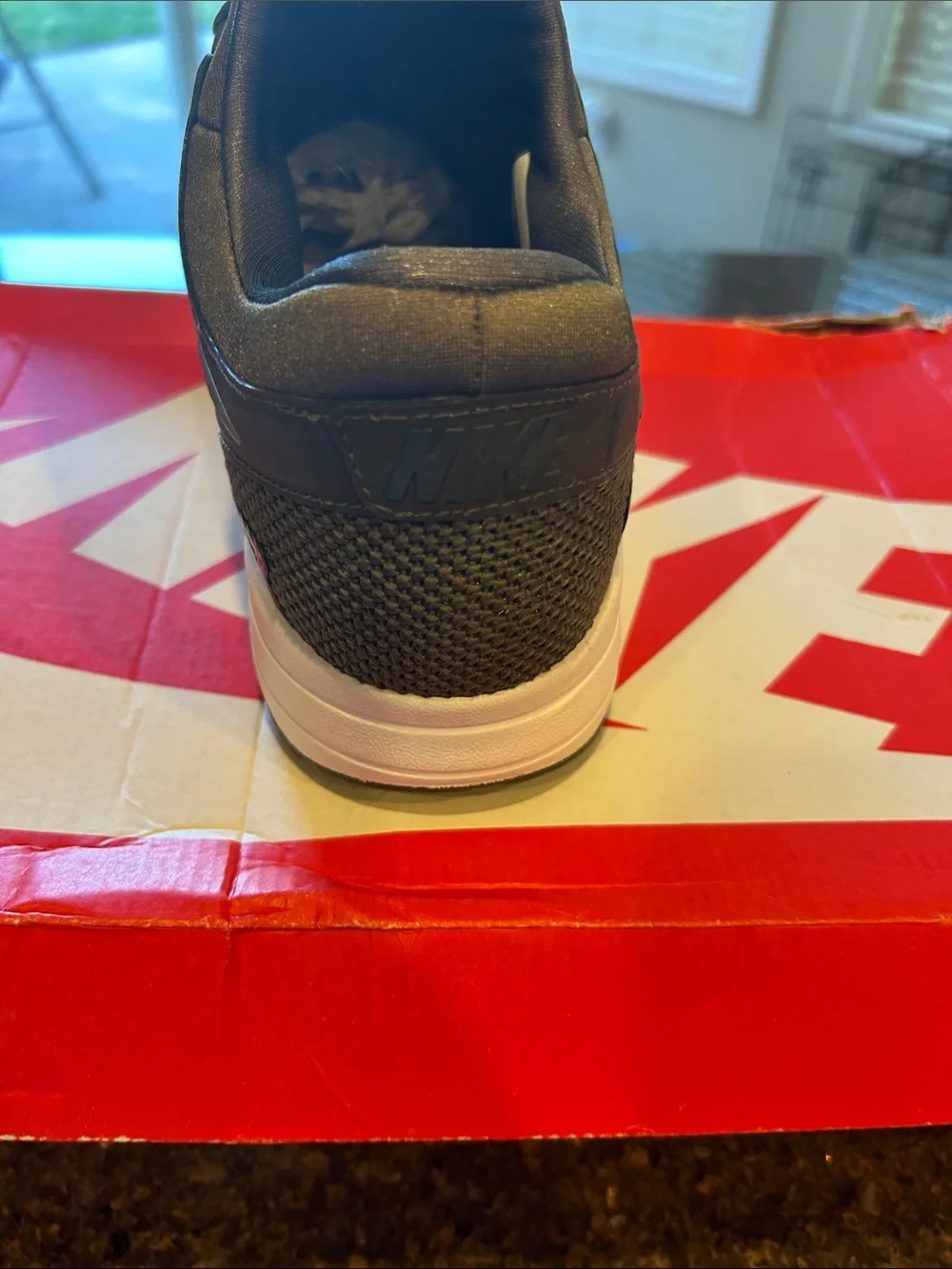 Nike Men’s olive green and White Low-Top Sneaker